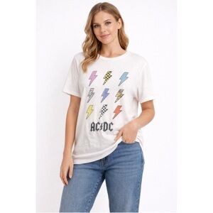 AC/DC Multicolor Lightning Bolt Band Tee Size XL Concert Casual Comfy Chic